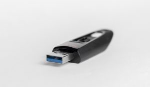 Latest Windows 10 Update endangered by humble USB drives